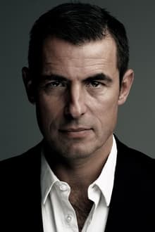 Claes Bang